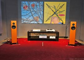 Magico S1 cor de laranja na loja da Imacustica - Lisboa