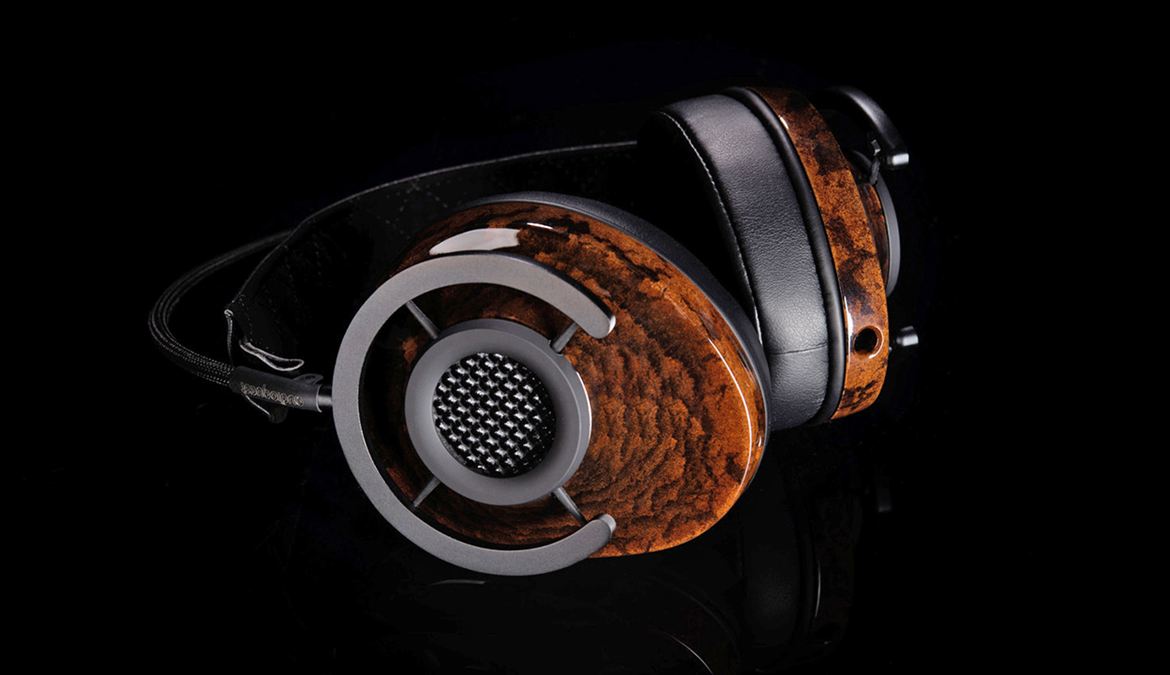 http://www.hificlube.net/media/237271/audioquest-nighthawk-headphones2.jpg