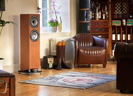 Tannoy XT Series, uma coluna 'residencial' que que o faz sentir em...casa.