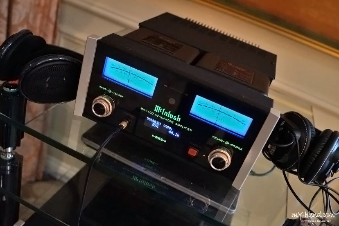 McIntosh MHA100 headphone amplifier