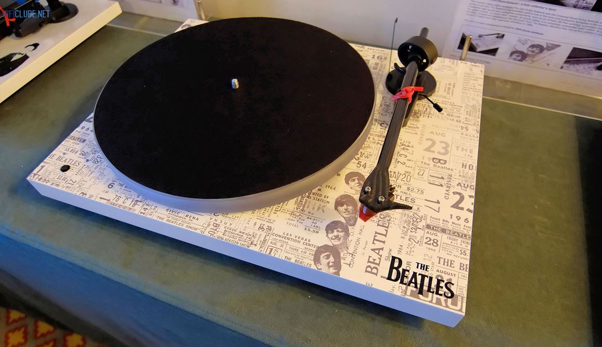 Pro-Ject 'The Beatles 1964 Record Player'