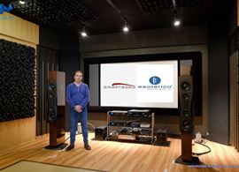 Alberto Silva posa com o sistema que vai apresentar no audioshow 2017