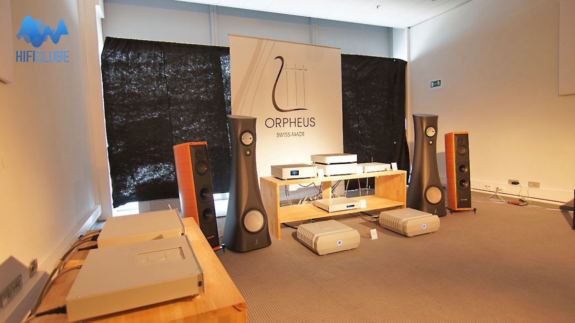 Highend 2013: uma das várias salas com a Estelon XA Diamond como protagonista