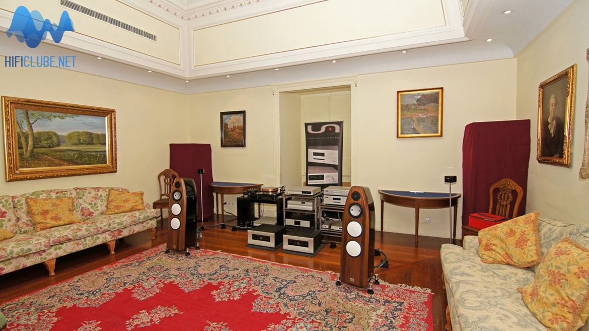 Foyer Beau Séjour: luxo, beleza, conforto e qualidade audiófila