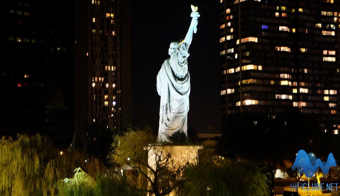 Statue Of Liberty replica at Île des Cignes, Grenelle