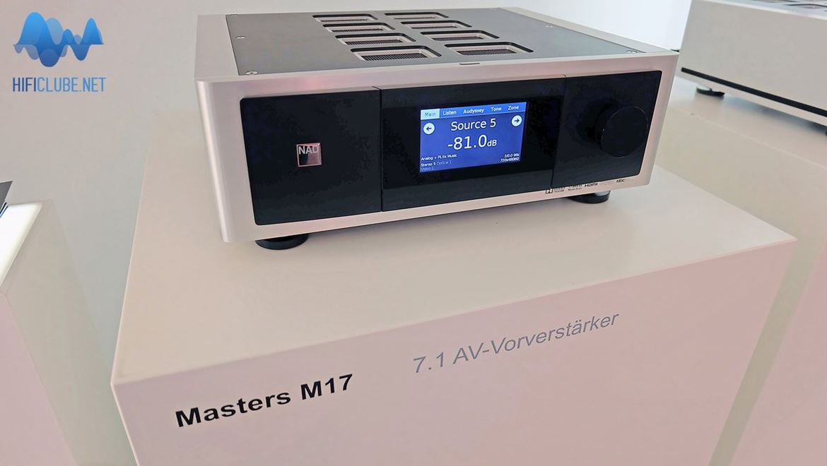 NAD M17 prévio/processador digital multicanal 