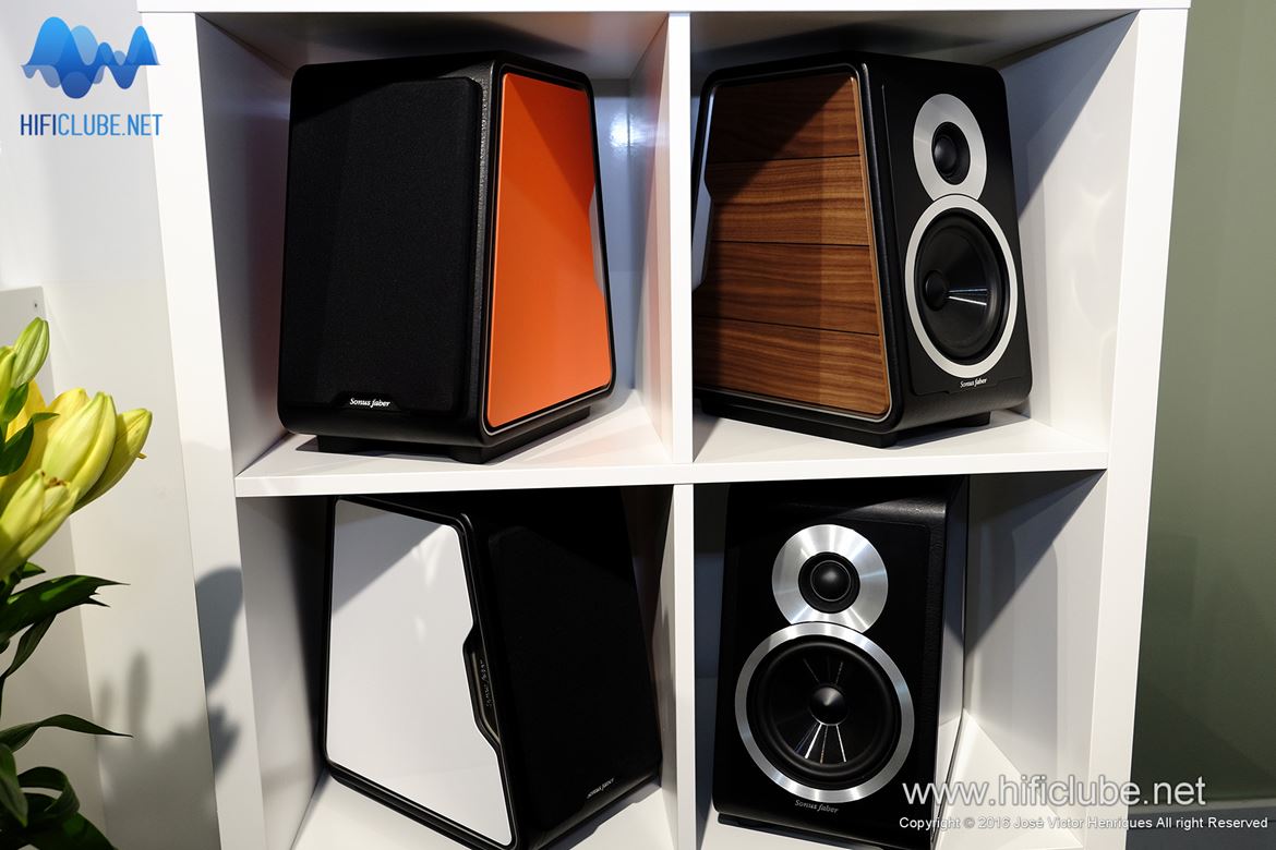 The Sonus Faber Chameleon colour collection grows.