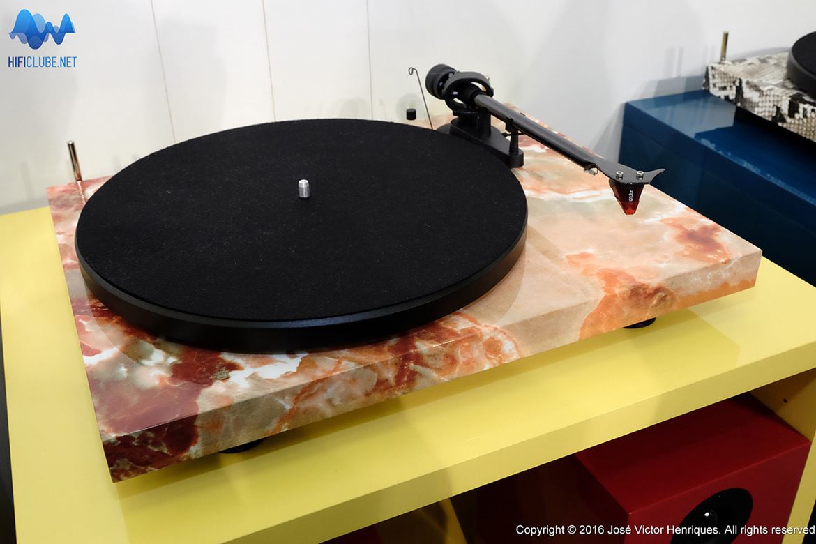 Pro-Ject Carrera Marble