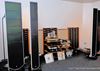 Highend2017_colunas_A chinesa KinSound exibiu as suas electrostáticas KS31 com subs separados (KS17). Prefiro os auscultadores....jpg