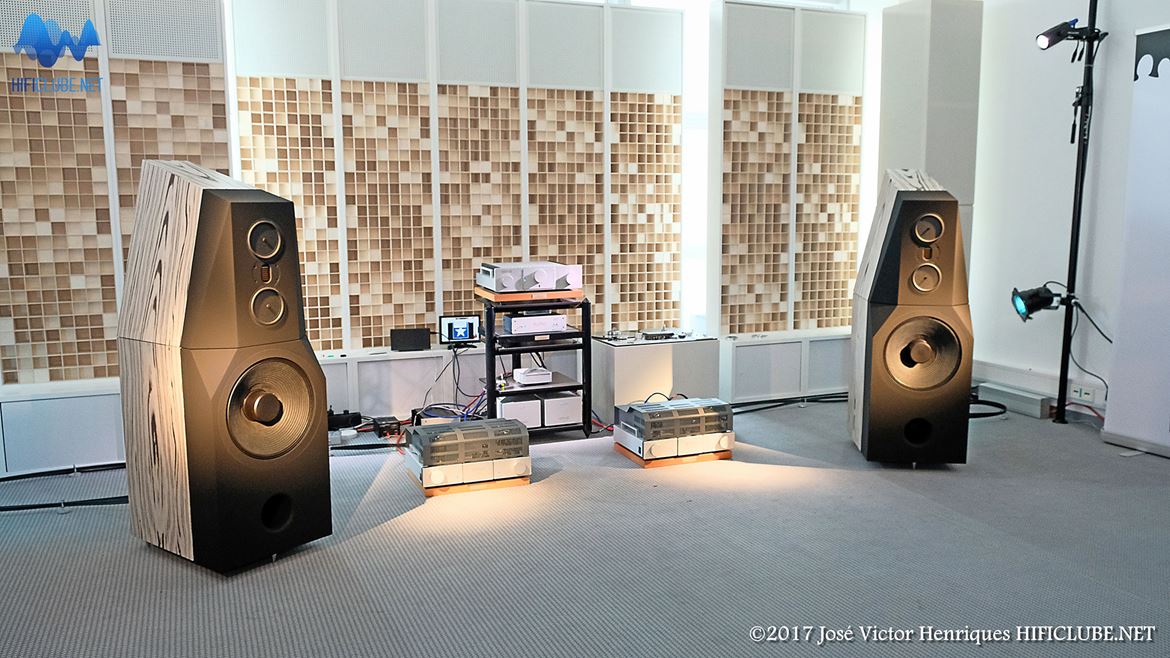 Highend2017-colunas_Fink Team loudspeaker prototype.jpg