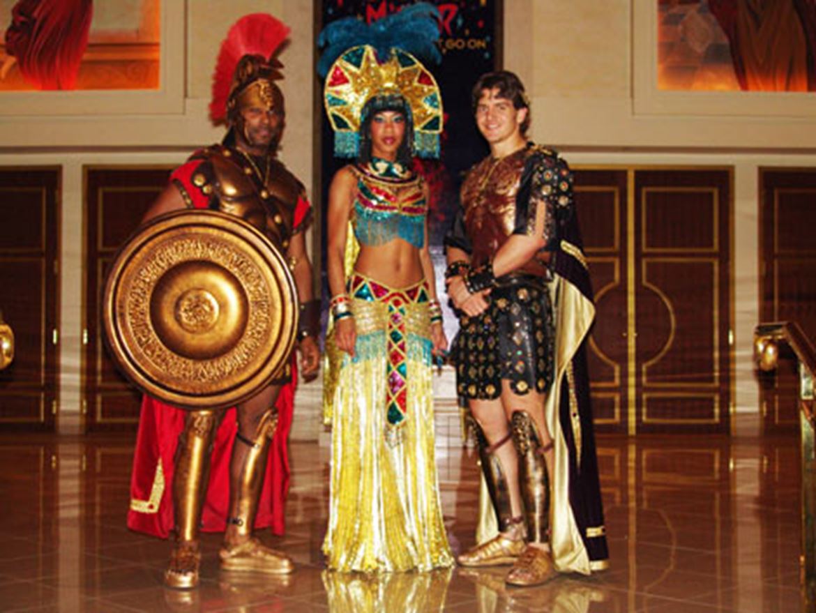 No Hotel Cesar's Park não fique surpreendido se for recebido por Cleópatra e Marco Aurélio com um centurião enorme de guarda-costas (ler Crónicas)